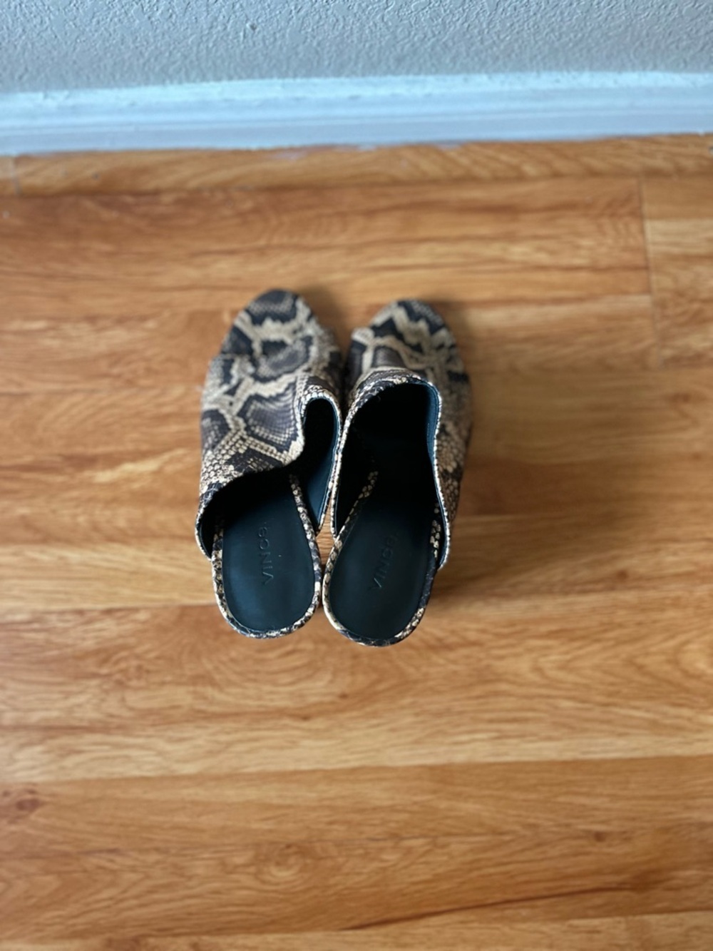 Vince Black and Brown Snake-Print Slide Mules - Picture 6 of 8